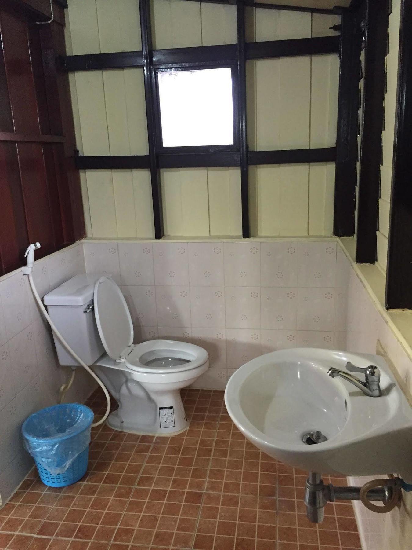 Baan Kong Homestay Аюттхая Екстер'єр фото