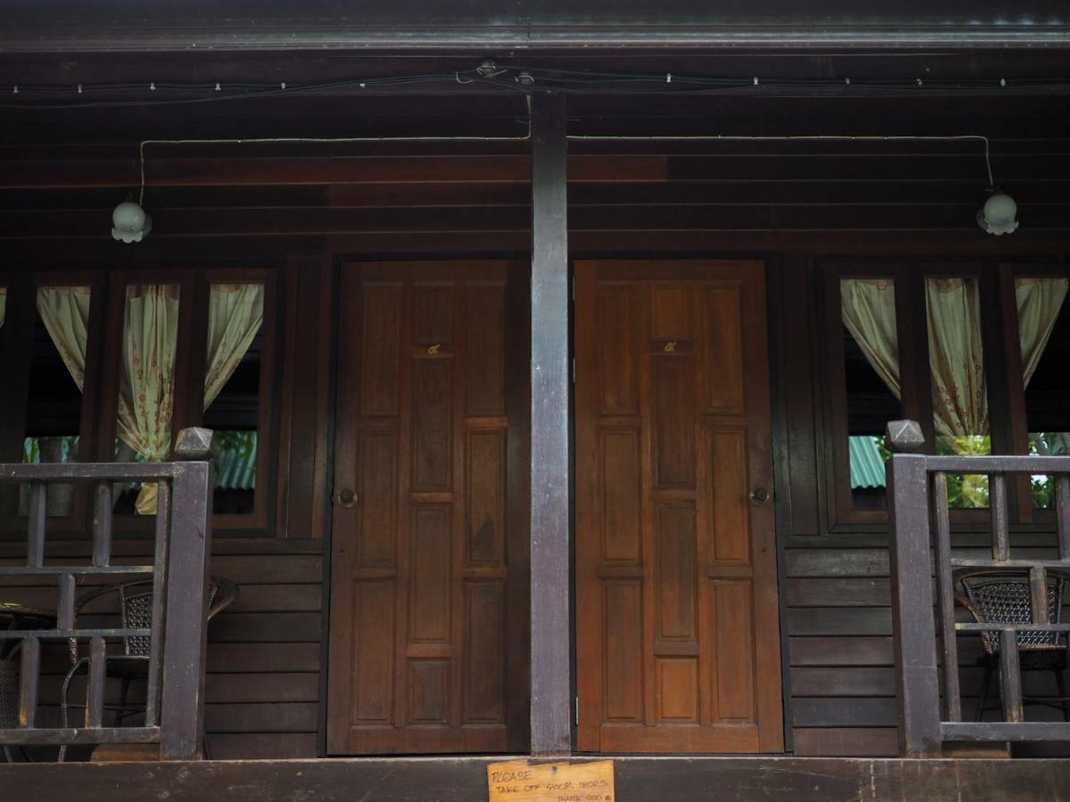 Baan Kong Homestay Аюттхая Екстер'єр фото